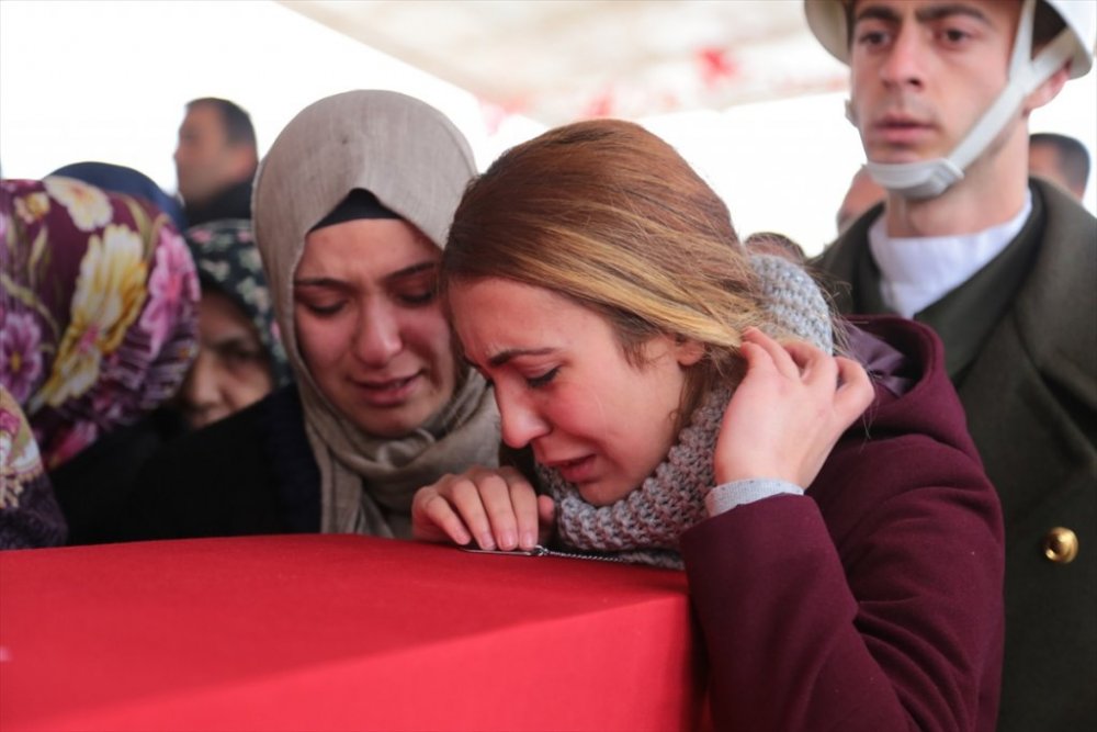 Şehit Özden'in cenazesi Gaziantep'te toprağa verildi