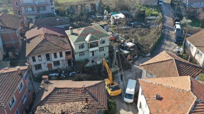 Marmara Depremi'nin merkez üssü Kocaeli 'ağır hasarlı bina' yükünden kurtuluyor